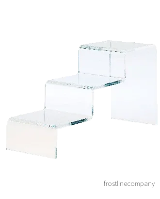 3-nivå trindisplay, klart akryl, B 10 x D 31 x H 15 cm. 3-nivå trindisplay, klart akryl, B 10 x D 31 x H 15 cm.