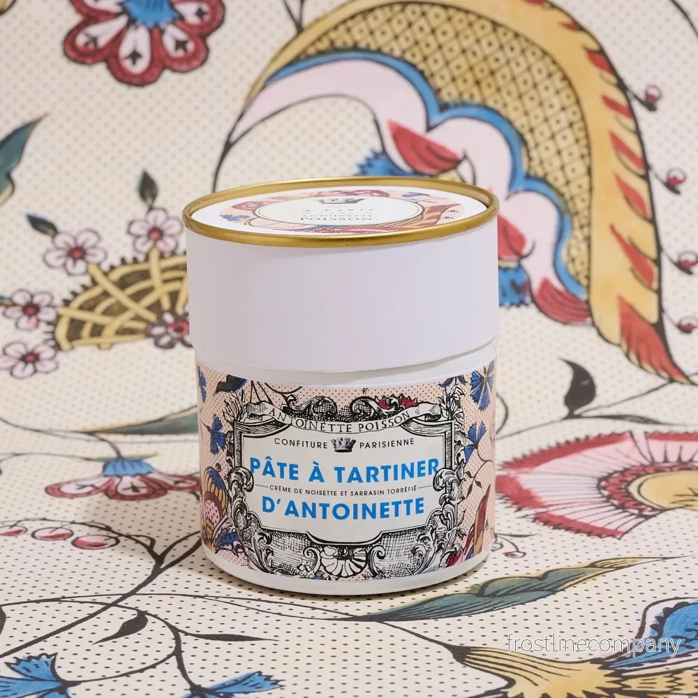 Confiture Parisienne – Hasselnötscréme med krisp Antoinette Poisson Confiture Parisienne – Hasselnötscréme med krisp Antoinette Poisson