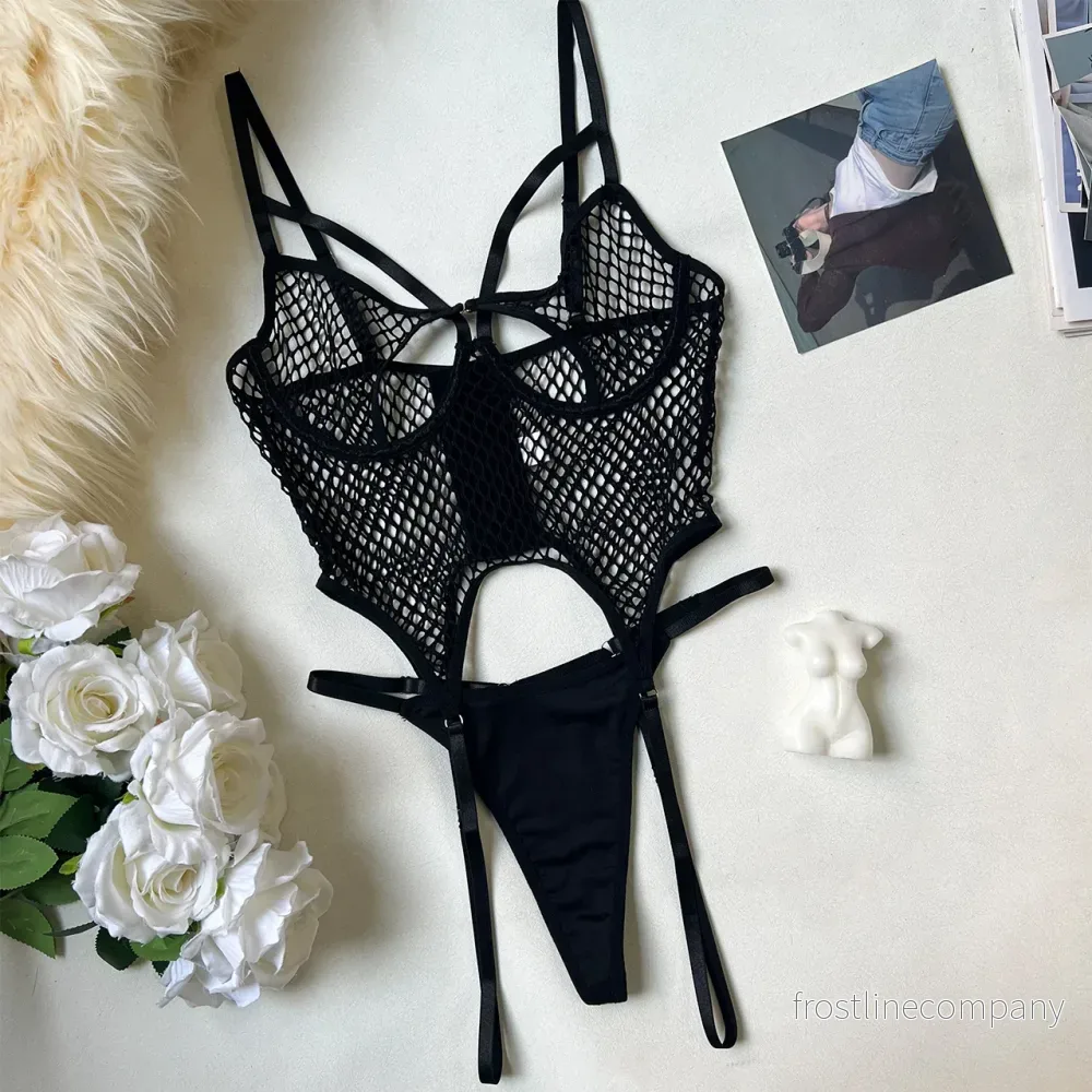 Noir Bodysuit - Sexig Fishnet Body i Nät - Öppen Design - Ett Storlekssystem - Bild 2