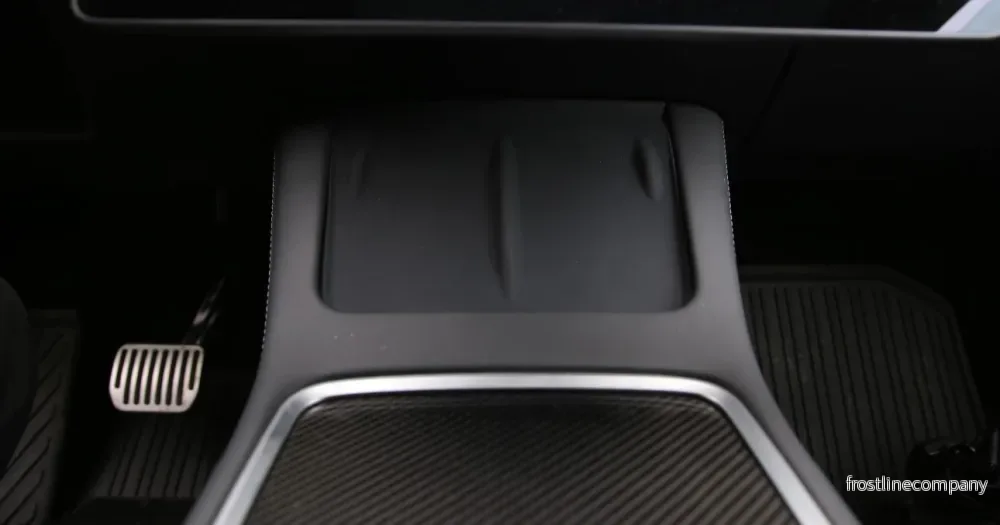 Tesla Model 3/Y – silikonmatta för laddningsplattan - Bild 2