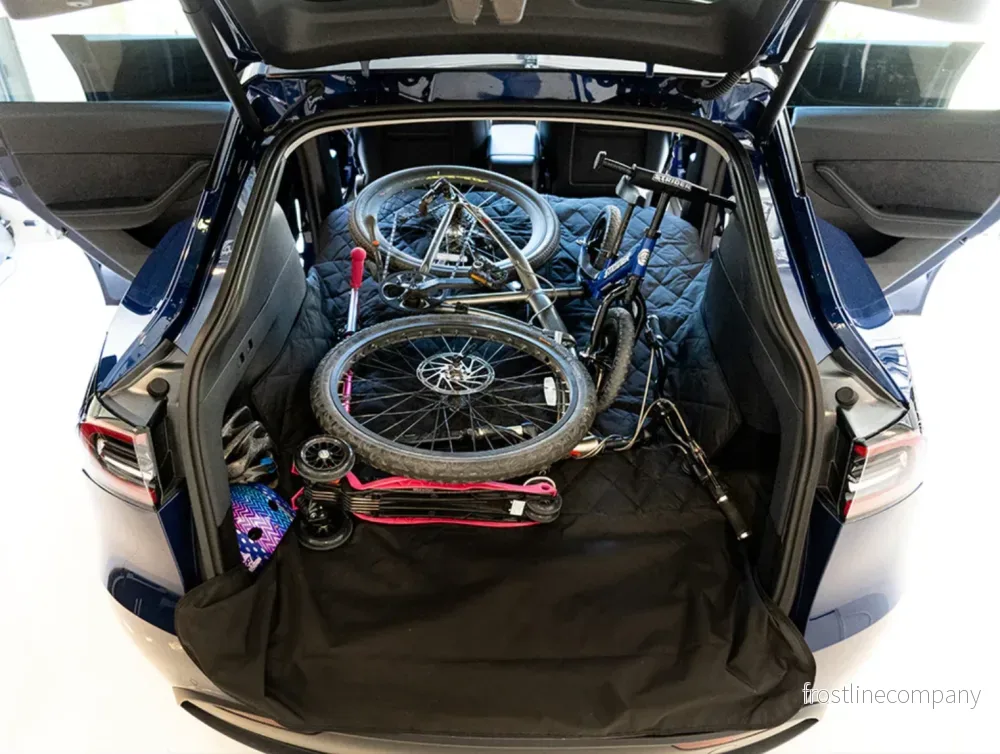 Tesla Model Y – bagagerumsskydd för husdjur - Bild 3