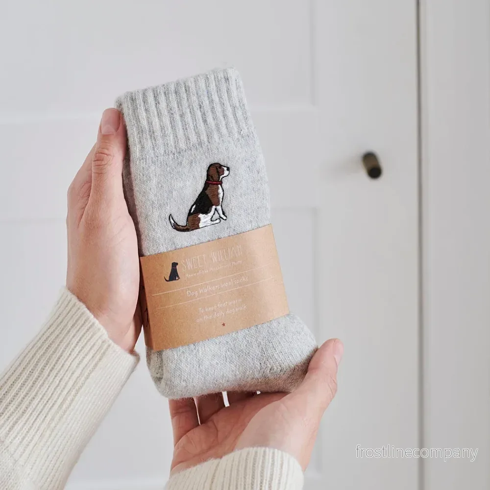 Strumpor med broderad hund - Beagle
