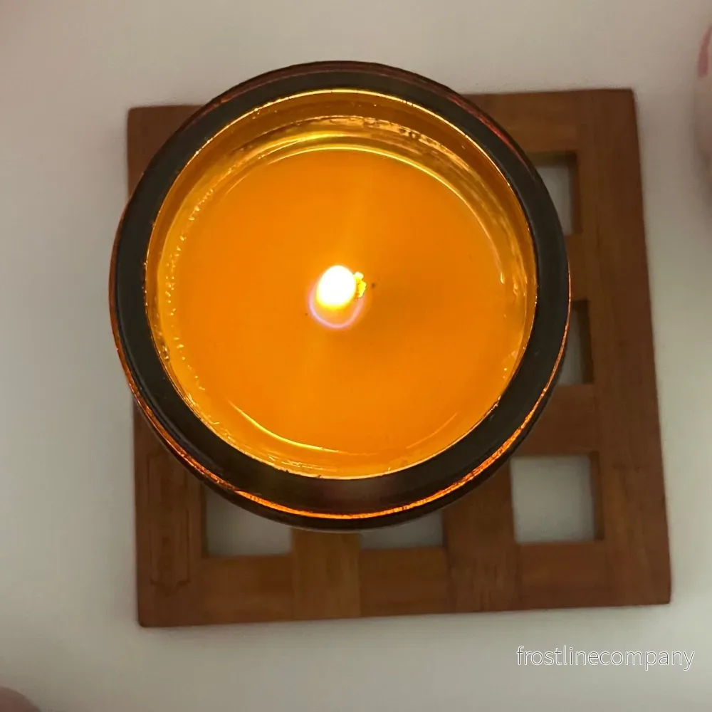 Honey – 100% Natural Local Swedish Beeswax & Rapeseed Candle – 58g Amber Jar – 22h Clean Burn - Bild 3