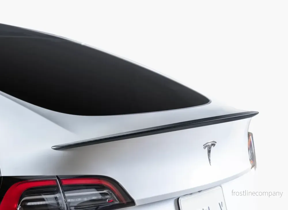 Tesla Model Y – bakspoiler - Bild 3