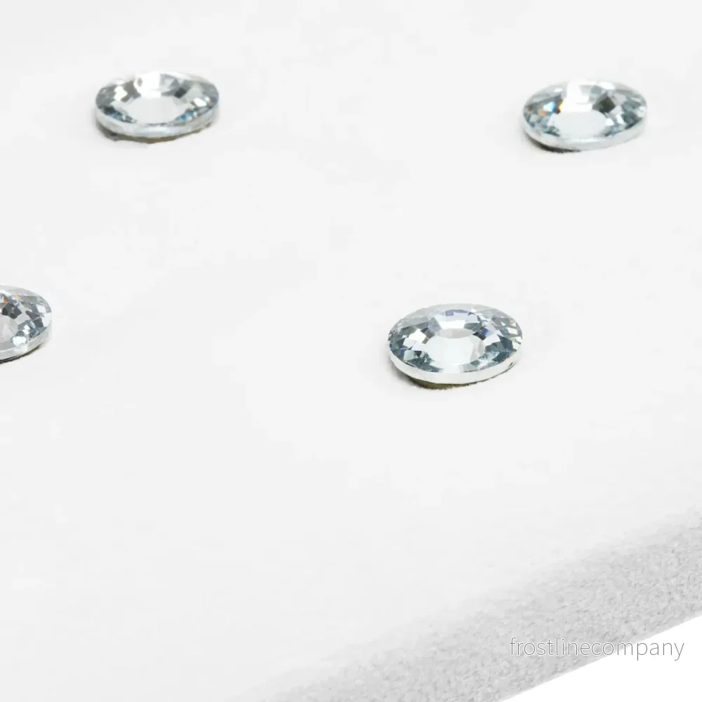 Momo Diamond Velour Armstöd för naglar - Ecru - Bild 3