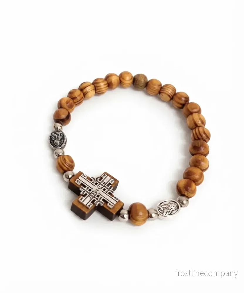 Armband med ett kors Armband med ett kors