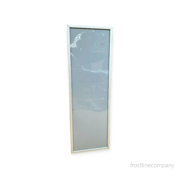 Snapram 59,5 x 179,5 med hörn i geringssnitt, aluminium Snapram 59,5 x 179,5 med hörn i geringssnitt, aluminium