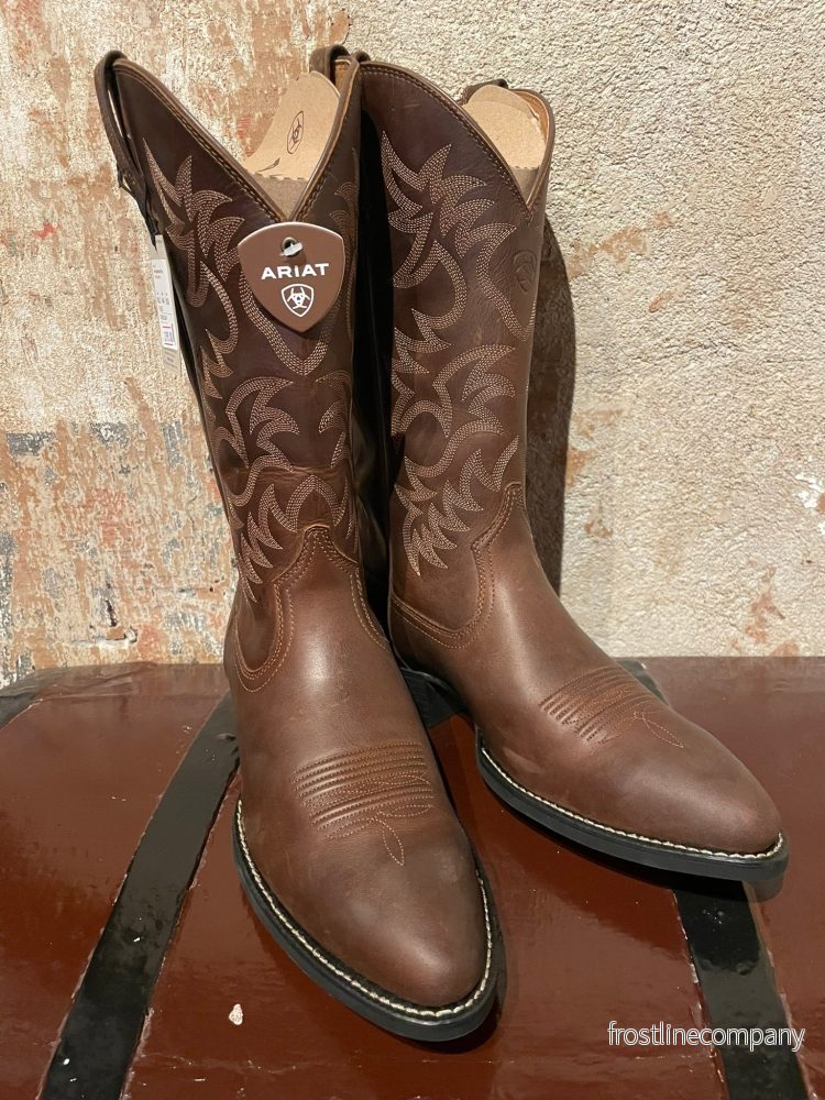 Ariat Heritage Western Round Toe Distressed Brown