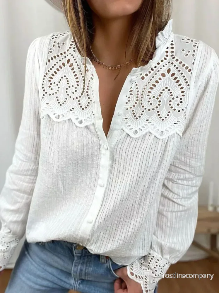 Vit Spetsblus Dam – Broderad Blus med Hålbroderi – Långärmad Skjortblus med Krage – Boho Blus – XS till XXL
