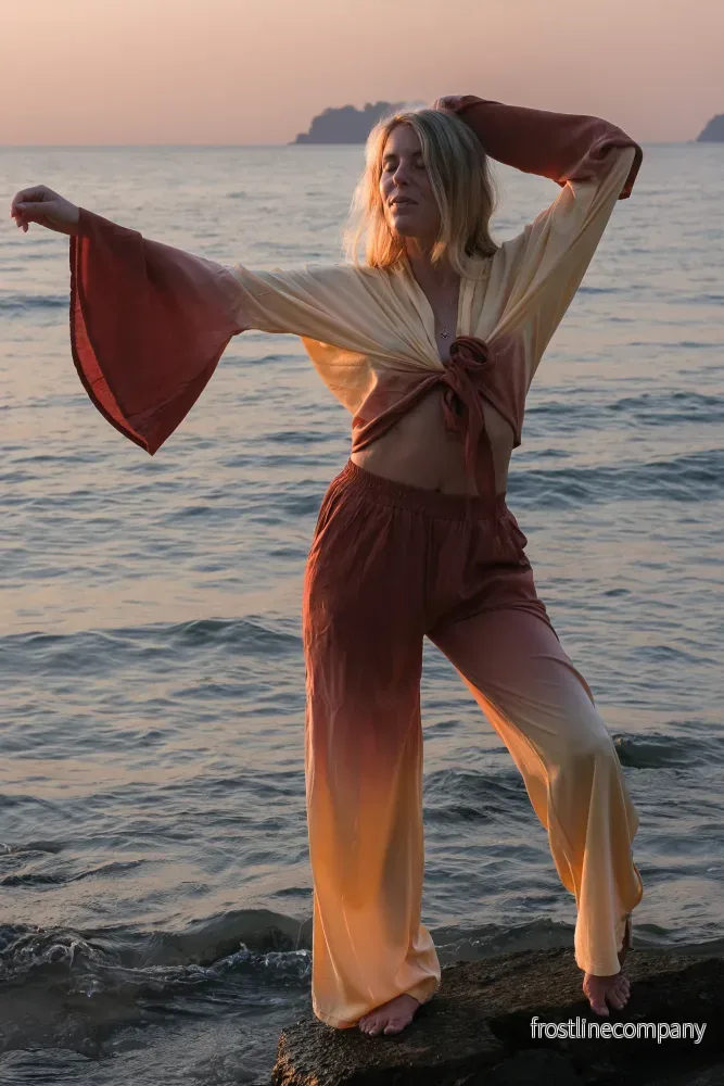 Sunset tie top