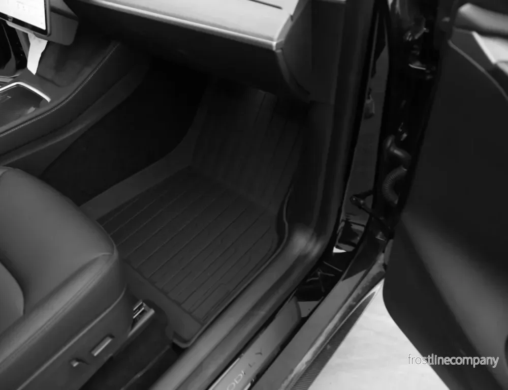 Tesla Model Y – formgjutna golvmattor - Bild 3