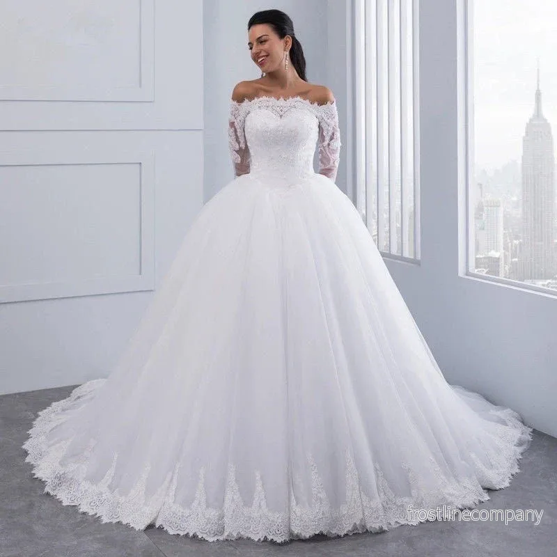 Brudklänning Prinsessa – Off-Shoulder Spets – Stor Släp – 3 Färger – Ballgown