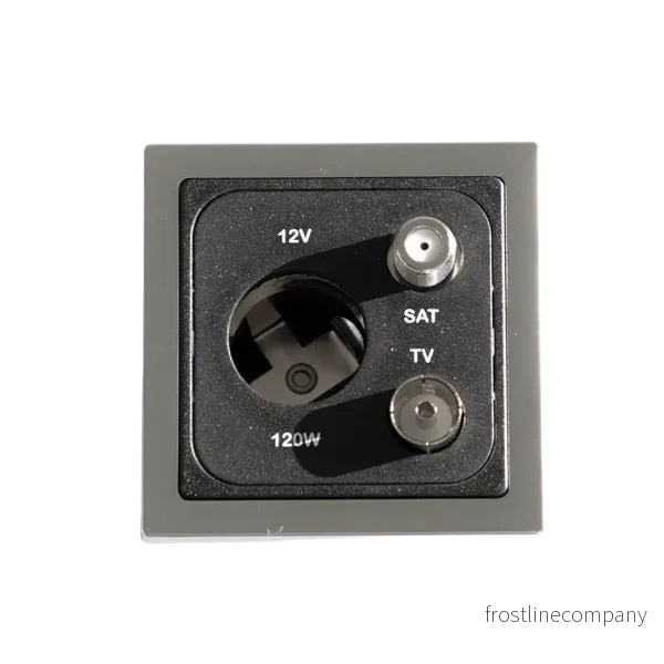 UTTAG 12 VOLT/SAT/TV FÄRG: SVART/SILVER