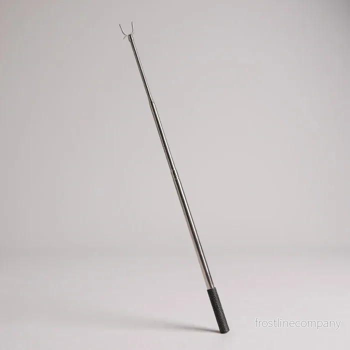 Klämmfångare, justerbar, aluminium, 77–170 cm. Metallgaffel och upphängningskrok.