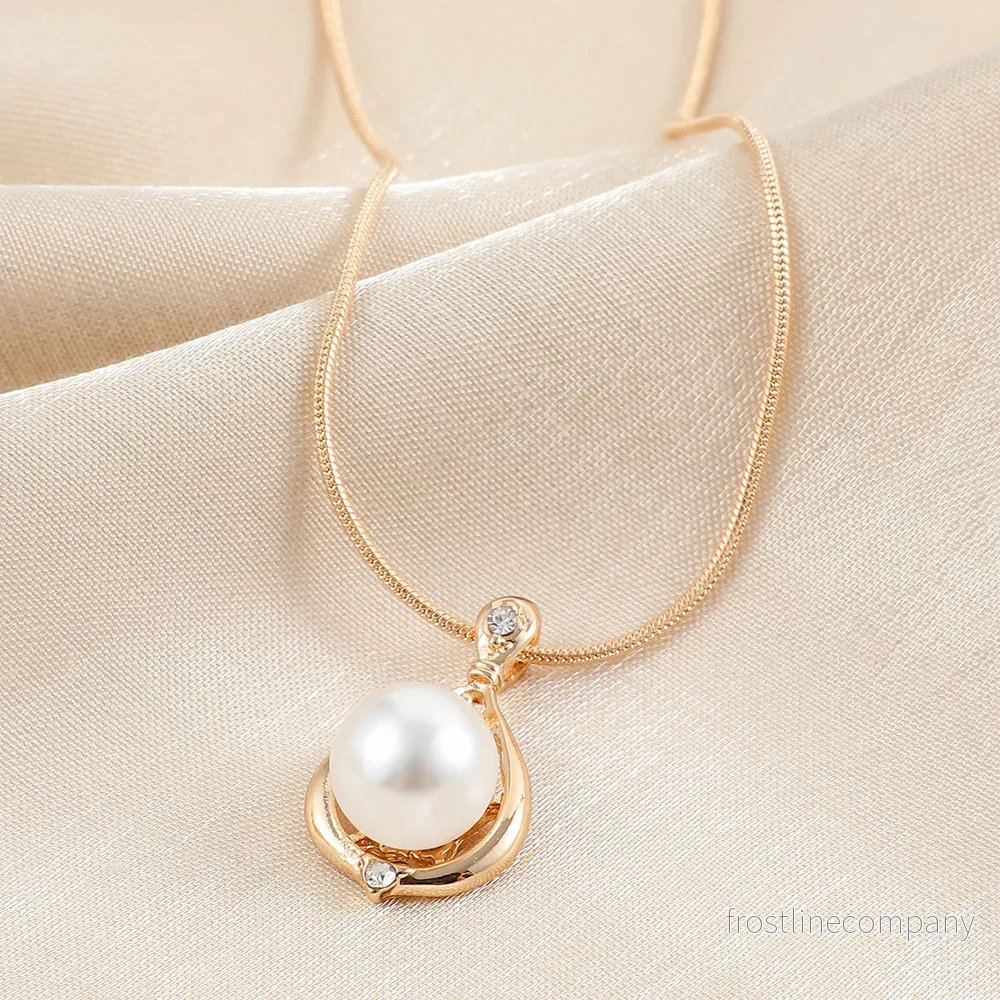 Pärlhalsband Dam Guld - Droppformad Pärla med Glittrande Ram - Elegant - Bild 3