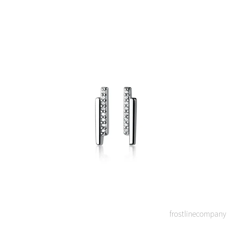 S925 Stud Örhängen – Minimalistisk Bar med Zirkon – Guld & Silver – 925 Silver S925 Stud Örhängen – Minimalistisk Bar med Zirkon – Guld & Silver – 925 Silver