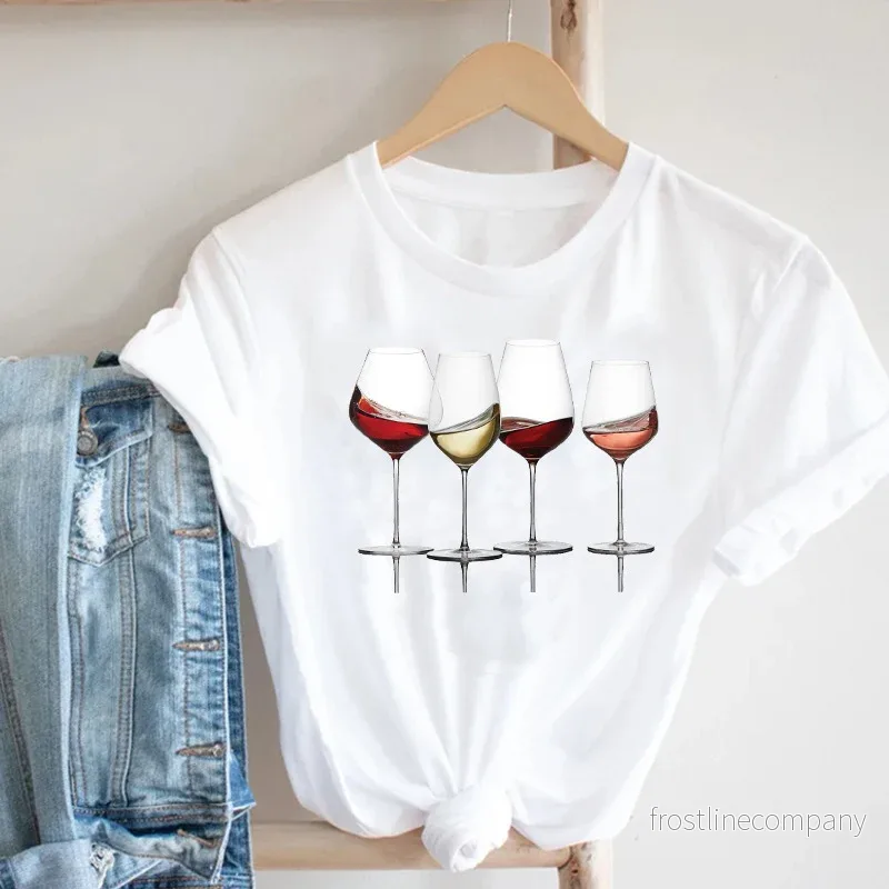 Wine T-shirt Dam – Rolig Topp med Vinglasmotiv – Casual Vit T-shirt Wine T-shirt Dam – Rolig Topp med Vinglasmotiv – Casual Vit T-shirt