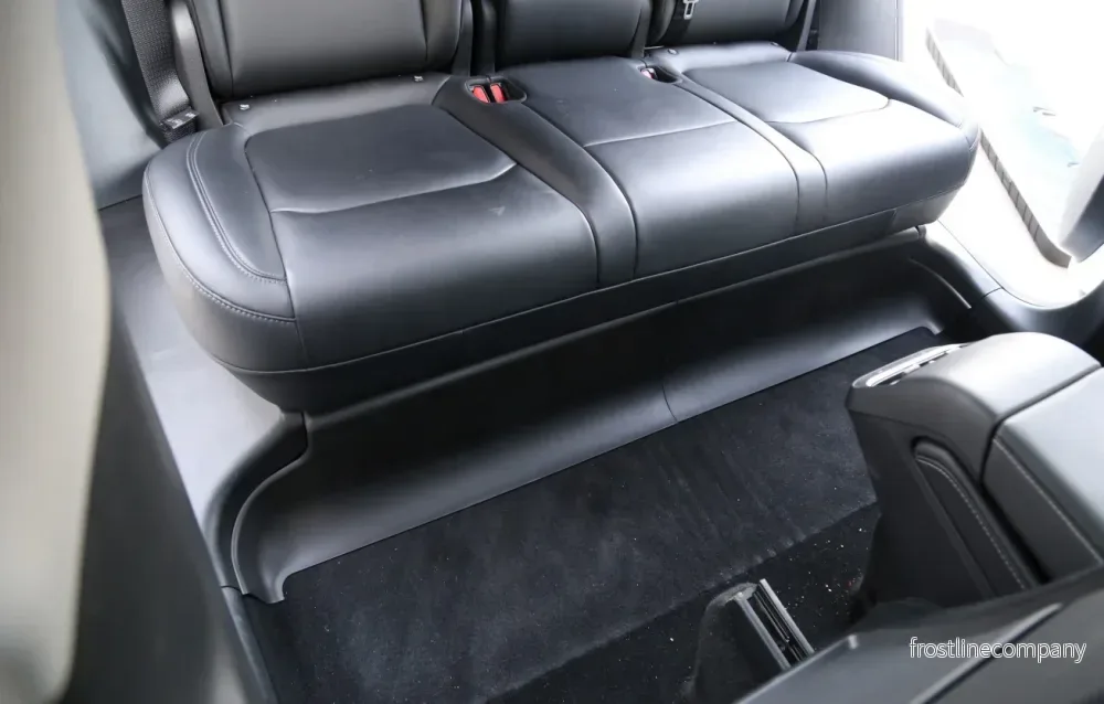 Tesla Model Y – sparkskydd för baksätet - Bild 3