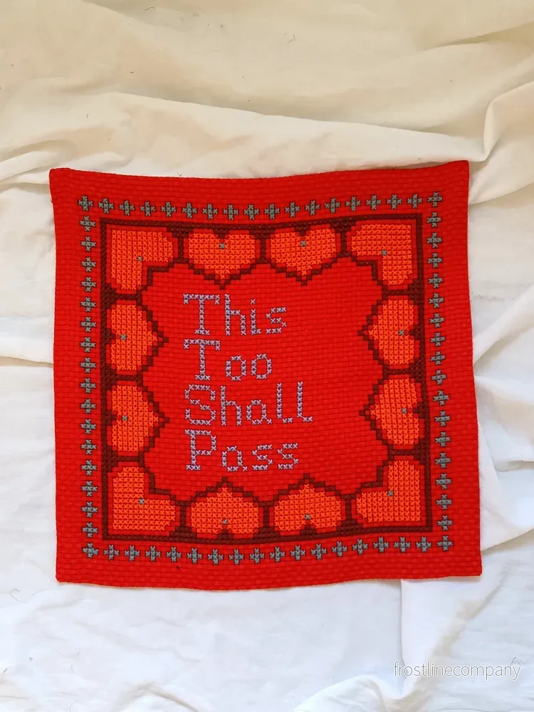 Broderi ”this too shall pass”