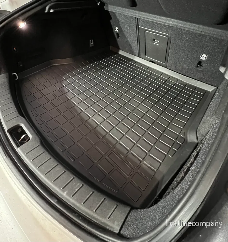 Polestar 2 – formgjuten bagagerumsmatta - Bild 2