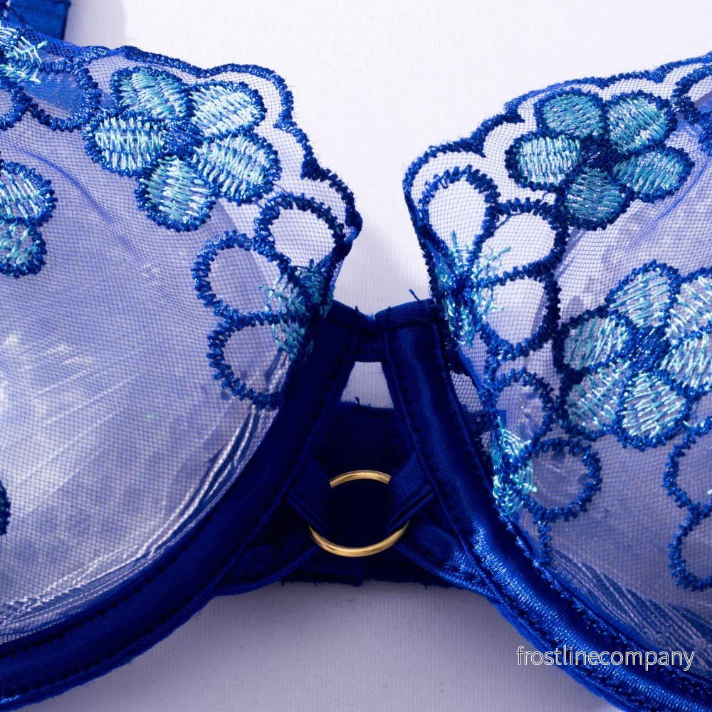 Amour Spetsset 4-delar - BH, Trosa, Strumpebandshållare & Strumpor - Blommig Spets - Bild 2