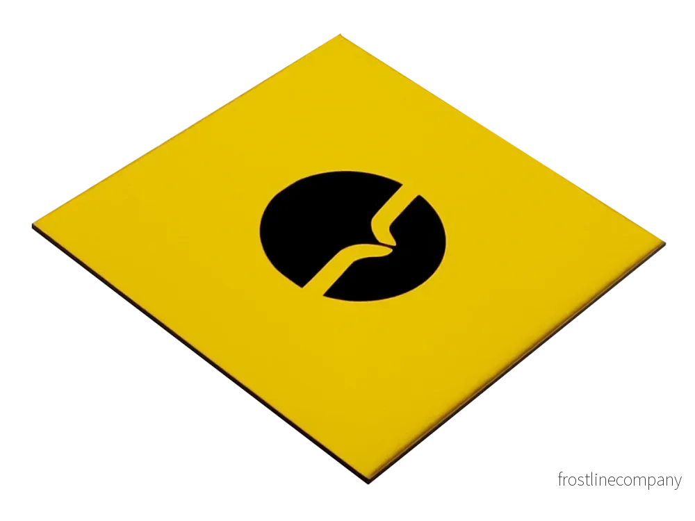 Gravyrplast Gul/Svart 600x600x1,6 mm