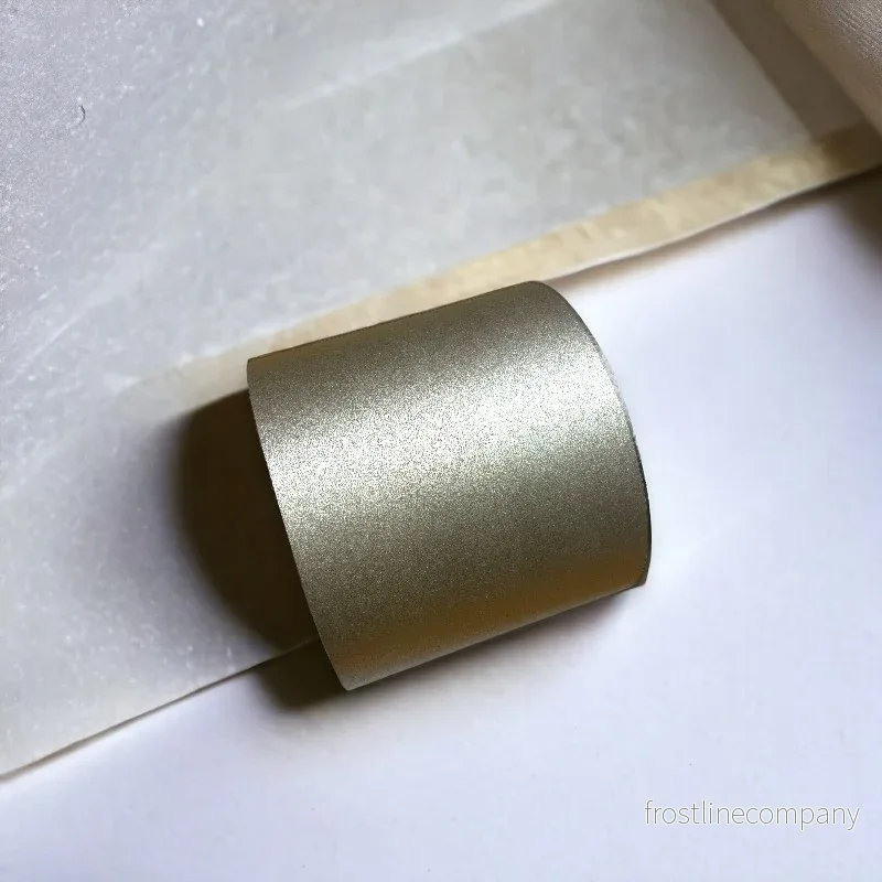 Presentpapper B 10 cm. silver, kraftpapper. 100 mtr.